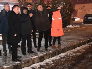Vali Güzeloğlu tuzlama ve temizleme çalışmalarını denetledi