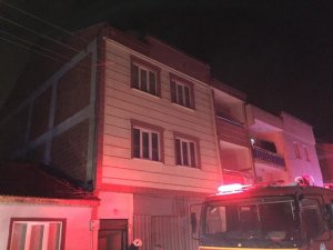 Karantinada kalan ailenin evinde yangın çıktı