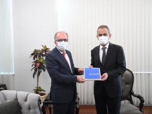 Rektör Uzun, Milli Eğitim Bakanı Prof. Dr. Mahmut Özer’i ziyaret etti