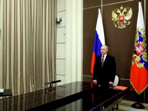 Putin, Soçi’deki üçlü zirvenin ardından Güvenlik Konseyi’ni topladı