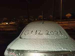 Ankara’da yüksek kesimlere mevsimin ilk karı yağdı