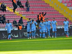 Süper Lig: Kayserispor: 2 - Antalyaspor: 0 (İlk yarı)