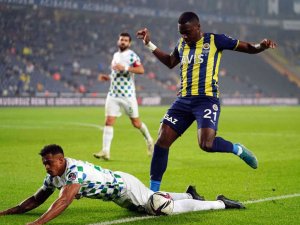 Spor Toto Süper Lig: Fenerbahçe: 1 - Çaykur Rizespor: 0 (İlk yarı)