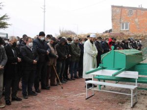 Karaman’da göçükte hayatını kaybeden 3 çocuk babası toprağa verildi