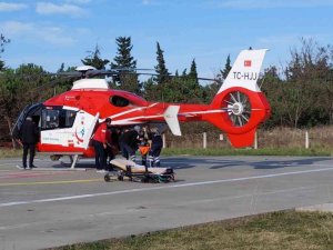 Şantiyede kalp krizi geçiren şahıs ambulans helikopterle hastaneye yetiştirildi