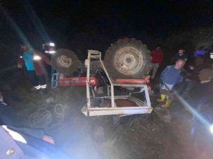 Traktör uçuruma yuvarlandı: 1 kişi ağır yaralandı