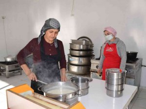 Şırnak’ta 4 yıllık proje sayesinde 300 aile sıcak aşa ulaştı