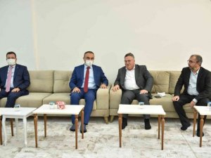 Vali Soytürk’ten GAHİB Başkanı Ahmet Kaplan’a taziye ziyareti
