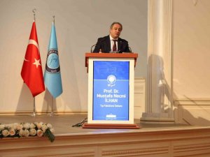 Bilim Kurulu üyesi  Prof. Dr. İlhan: "Türkiye’de toplumun üçte biri aktif tütün kullanıcısı"