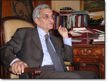 Prof.Dr Hüseyin Hatemi Kars'a Geliyor.