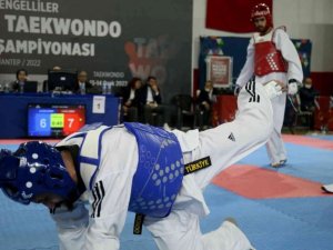 İşitme engelliler karete ve tekvando Türkiye Şampiyonası Gaziantep’te yapıldı