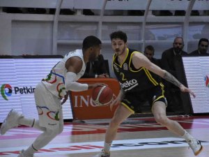 ING Basketbol Süper Ligi: Aliağa Petkim Spor: 95 - Fenerbahçe Beko: 90