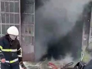 Kırşehir’de oto sevisinde yangın
