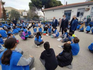 Çeşme’deki okullarda deprem tatbikatı yapıldı
