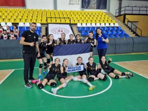 Midi Kızlar Voleybol Takımı Türkiye’nin en iyi 32 takımı arasında