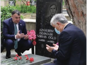 Başkan Kassanov’dan şehit Aznaurov için anma mesajı