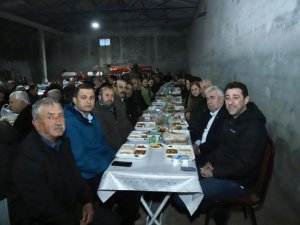 Başkan Tosun, kırsal mahalle sakinleriyle iftar yemeğinde bir araya geldi