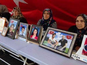 Diyarbakır’da 961 gündür evlat nöbetinde olan aileler, çocuklarının yolunu gözlüyor