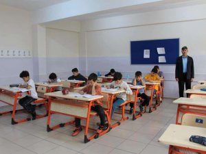 Proje okullarına kabul sınavına rekor başvuru