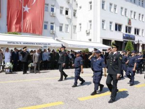 Antalya İl Jandarma Komutanlığında ‘özel bireylere’ Temsili Askerlik Töreni düzenlendi