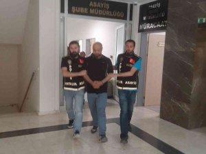 sahte kiralık ev ilanı ile yabancıları dolandıran 2 kişi