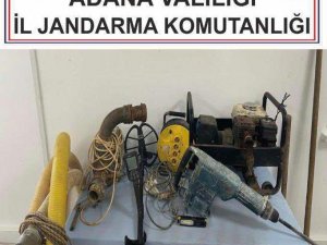 Adana’da kaçak kazı yapan 7 kişi suçüstü yakalandı