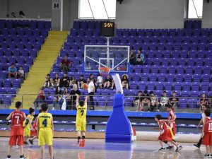 Afyonkarahisar’da ’Basketbol Mahalli Müsabakaları’ sona erdi