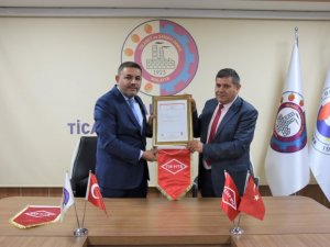 Türkiye’de ilk kez “TSE Hizmet Yeterlilik Belgesi” alan oda Malatya TSO oldu