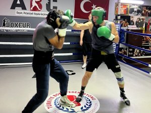 Şampiyon boksör Michalkin, dev maça Antalya’da hazırlanıyor