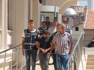Konya’dan 100 bin liralık döviz çalan şahıslar tutuklandı