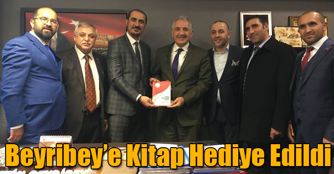 Beyribey’e Kitap Hediye Edildi
