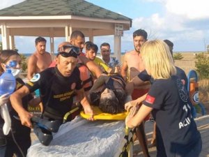 Sakarya’da denizde boğulma tehlikesi geçiren kız hastanede öldü