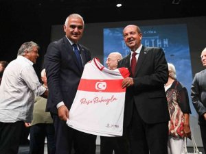 Kültür ve Turizm Bakanı Ersoy, KKTC’de "Gol Atan Cepheye” belgeselinin galasına katıldı