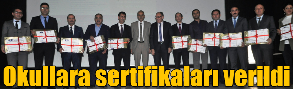 Beyaz Bayrak kazanan okullara sertifikaları verildi