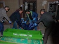 Çocuğunu bıçakladıktan sonra canına kıydı