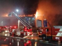 Kocaeli’de AVM’de yangın