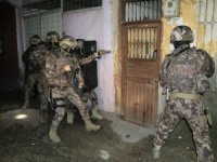 Uyuşturucu satıcılarına şafak vakti baskın