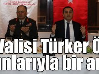 Kars Valisi Türker Öksüz, şehit yakınlarıyla bir araya geldi