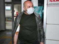 Polis memuru, canını kurtardığı genç tarafından bıçaklandı