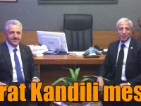 Kars Milletvekilleri Ahmet Arslan ve Yunus Kılıç'ın Berat Kandili mesajı