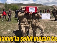 Sarıkamış’ta şehit mezarı taşındı