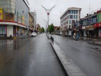 Doğu Anadolu'da Ramazan Bayramı'nın ilk günü sokaklar boş kaldı