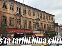 Kars’ta tarihi bina çürüyor