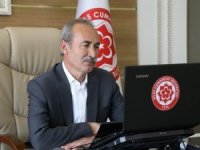 Yıldız, canlı yayında öğrencilerin sorularını yanıtladı