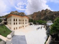 Somuncu Baba Külliyesi, ziyaretçilerini "kontrollü" ağırlıyor