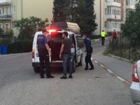 Önce kaza yapıp kaçmaya çalıştı, sonra gazeteciye saldırdı