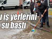 Kars'ta sağanak nedeniyle bazı iş yerlerini su bastı