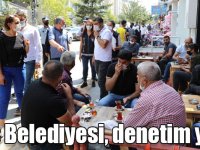 Kars Belediyesi, maske ve sosyal mesafe denetimi yaptı