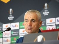 Rıza Çalımbay: "Türkiye için oynayacağız"