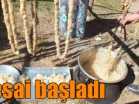 Kars'ta kışlık çerez olarak tüketilen cevizli sucuk ve köme mesaisi başladı